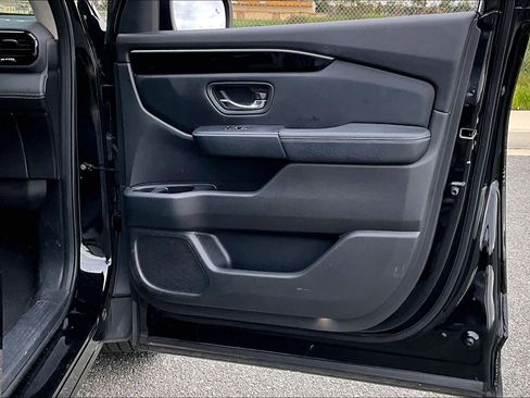 Used 2023 Honda Pilot Touring image 22