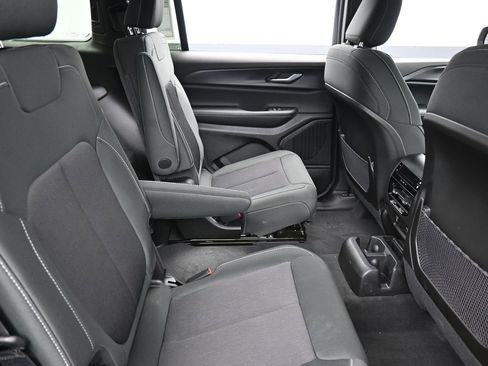 New 2026 Jeep Grand Cherokee L 4WD image 16