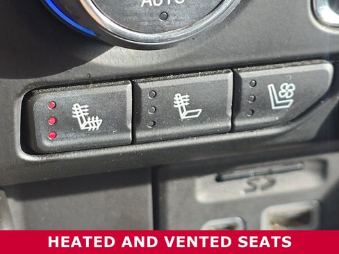 Used 2021 Chevrolet Suburban High Country image 4