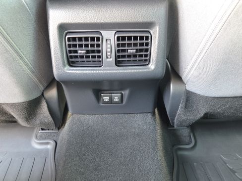 Used 2025 Toyota Camry LE w/ Convenience Package FWD image 11