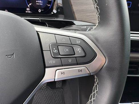 Used 2024 Volkswagen Atlas SEL AWD/4WD image 17