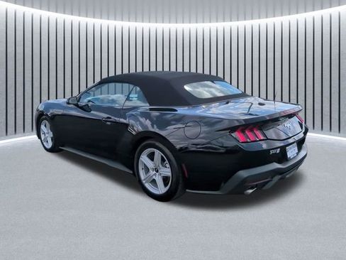 Used 2026 Ford Mustang Premium RWD image 10
