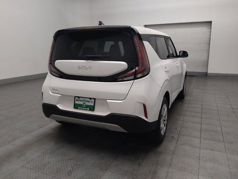 Used 2023 Kia Soul LX FWD image 9