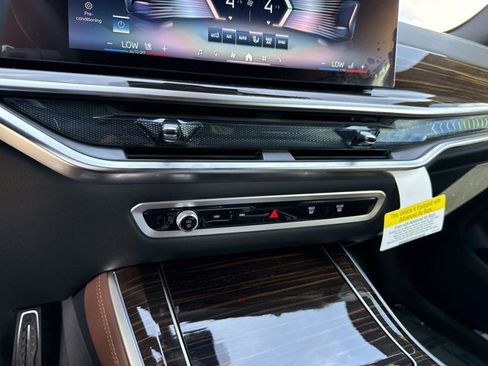 New 2026 BMW X5 xDrive50e w/ M Sport Package AWD/4WD image 29