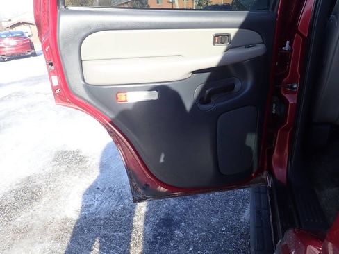 Used 2002 Chevrolet Tahoe LT image 14