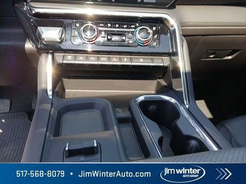 Used 2025 GMC Sierra 2500 Denali w/ Denali Reserve Package AWD/4WD image 23