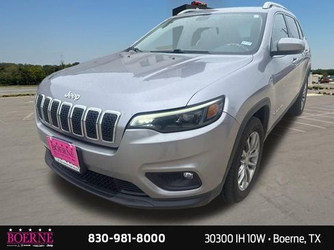 Used 2020 Jeep Cherokee Latitude Plus FWD image 3