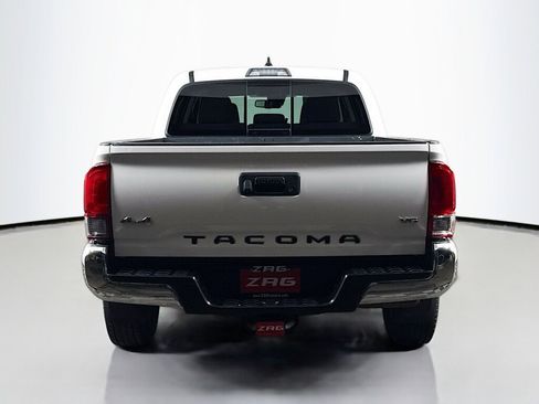 Used 2020 Toyota Tacoma SR5 image 4