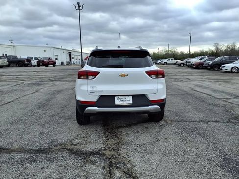 Used 2025 Chevrolet TrailBlazer LT AWD/4WD image 24