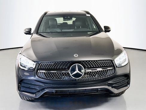 Used 2022 Mercedes-Benz GLC 300 image 2