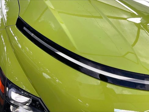 Used 2025 Hyundai Kona Limited FWD image 26