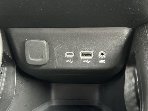 Used 2022 Chevrolet TrailBlazer LT image 23