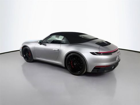 Certified 2022 Porsche 911 Carrera GTS RWD image 3
