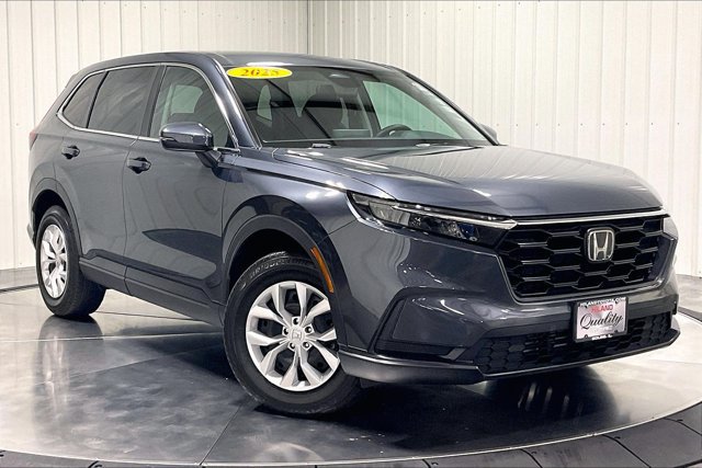 Used 2025 Honda CR-V LX image 3