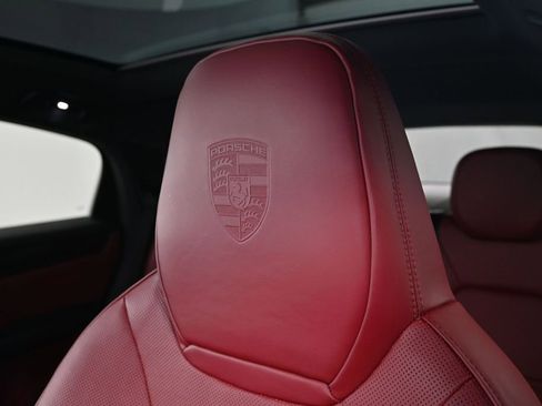 Certified 2023 Porsche Cayenne Coupe AWD/4WD image 20