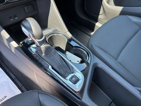 Used 2024 Buick Encore GX Preferred FWD image 20
