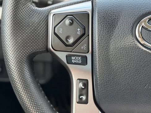Certified 2023 Toyota Tacoma SR5 AWD/4WD image 9
