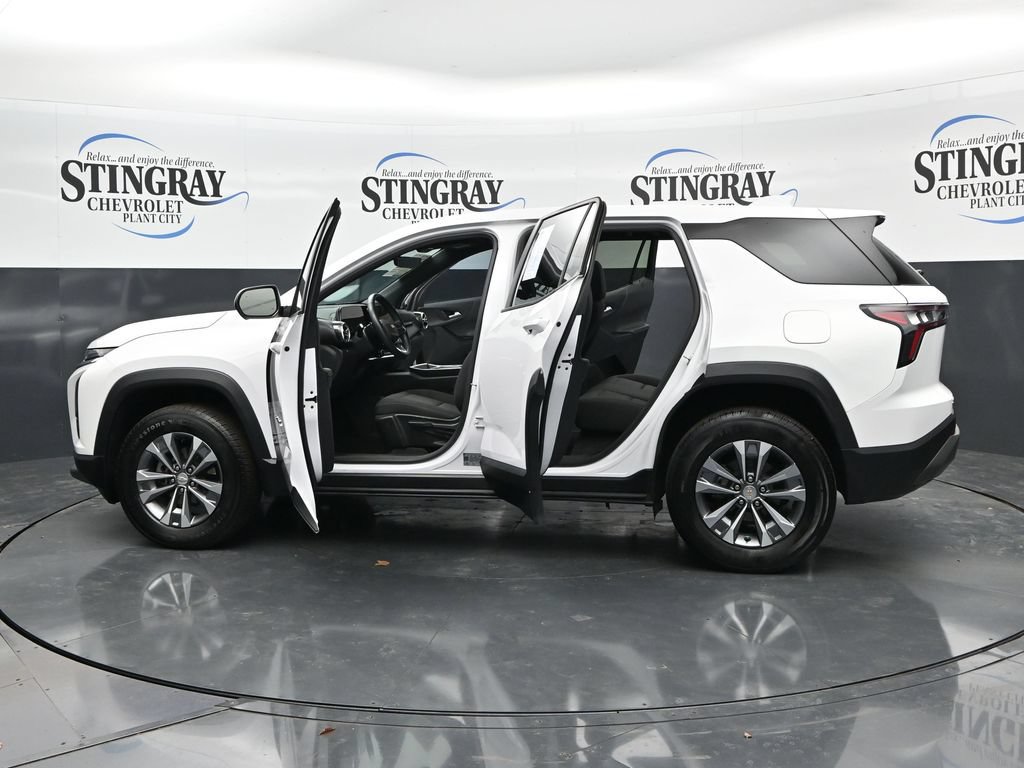 Certified 2025 Chevrolet Equinox LT w/ Safety and Technology Package FWD image 37