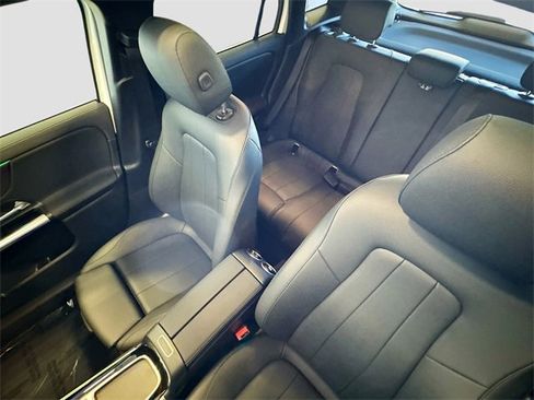 Certified 2025 Mercedes-Benz GLA 250 4MATIC image 22