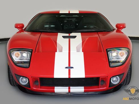 Used 2005 Ford GT image 4