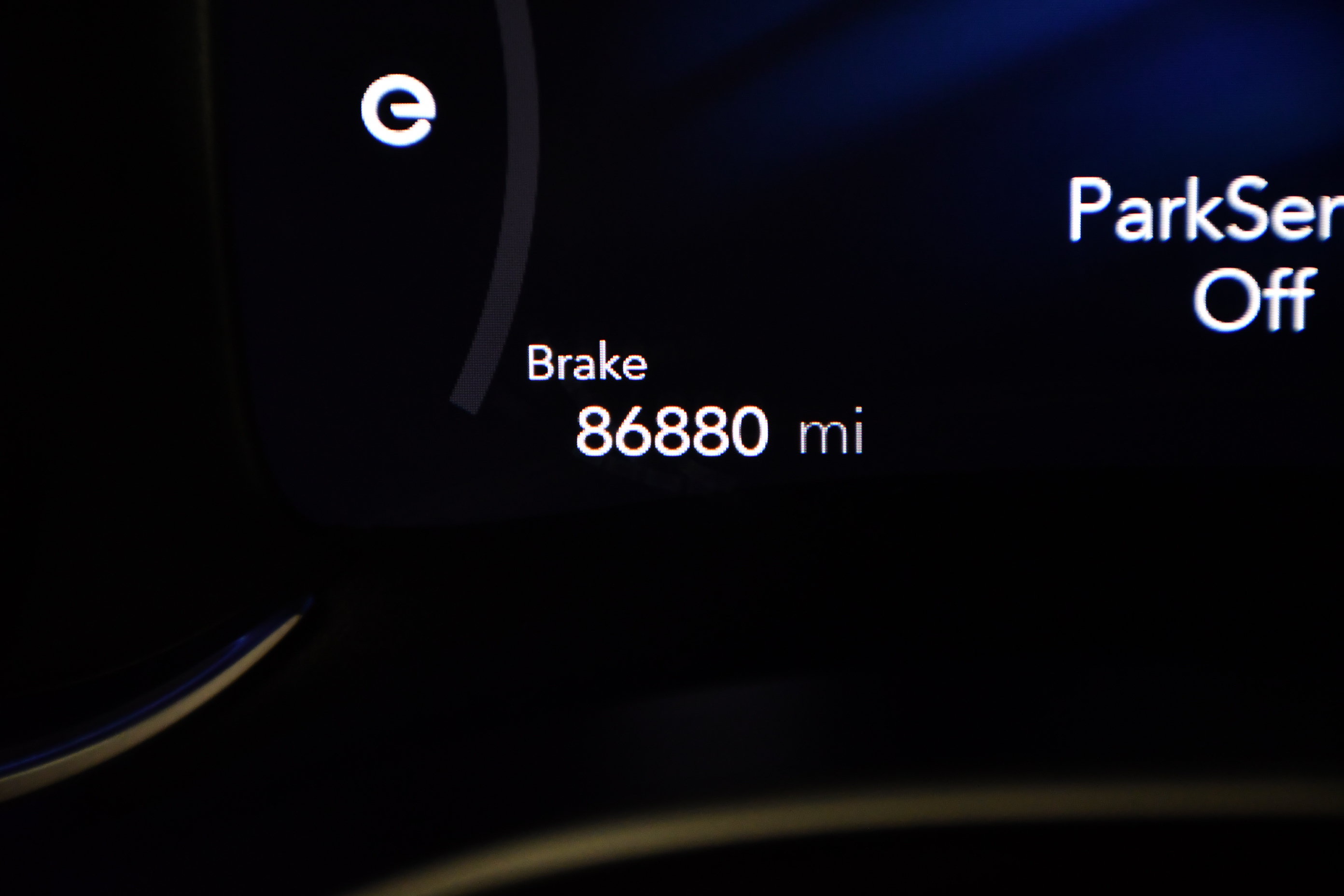 Used 2023 Chrysler Pacifica Touring-L FWD image 17