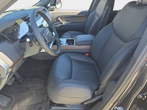 New 2026 Land Rover Range Rover Long Wheelbase SE AWD/4WD image 17