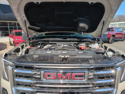 New 2026 GMC Sierra 2500 SLE w/ SLE Value Package; AWD/4WD image 17