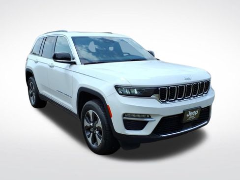 Used 2024 Jeep Grand Cherokee Limited 4xe AWD/4WD image 8