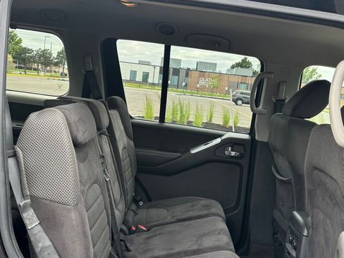 Used 2008 Nissan Pathfinder SE RWD image 7