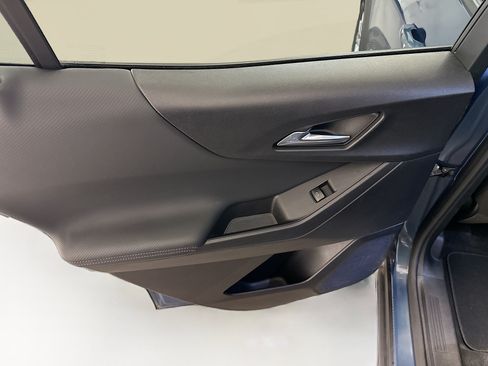 Used 2025 Chevrolet Equinox LT AWD/4WD image 26