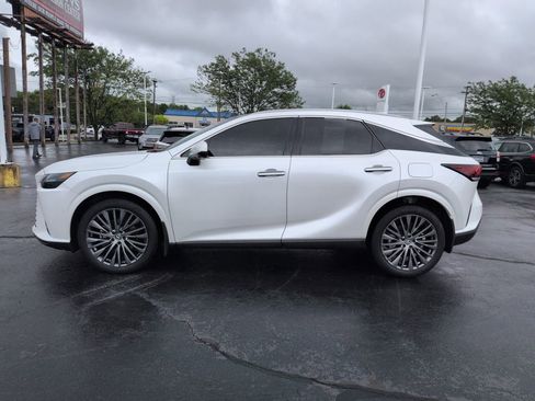 Used 2024 Lexus RX 350 AWD w/ Convenience Package image 2