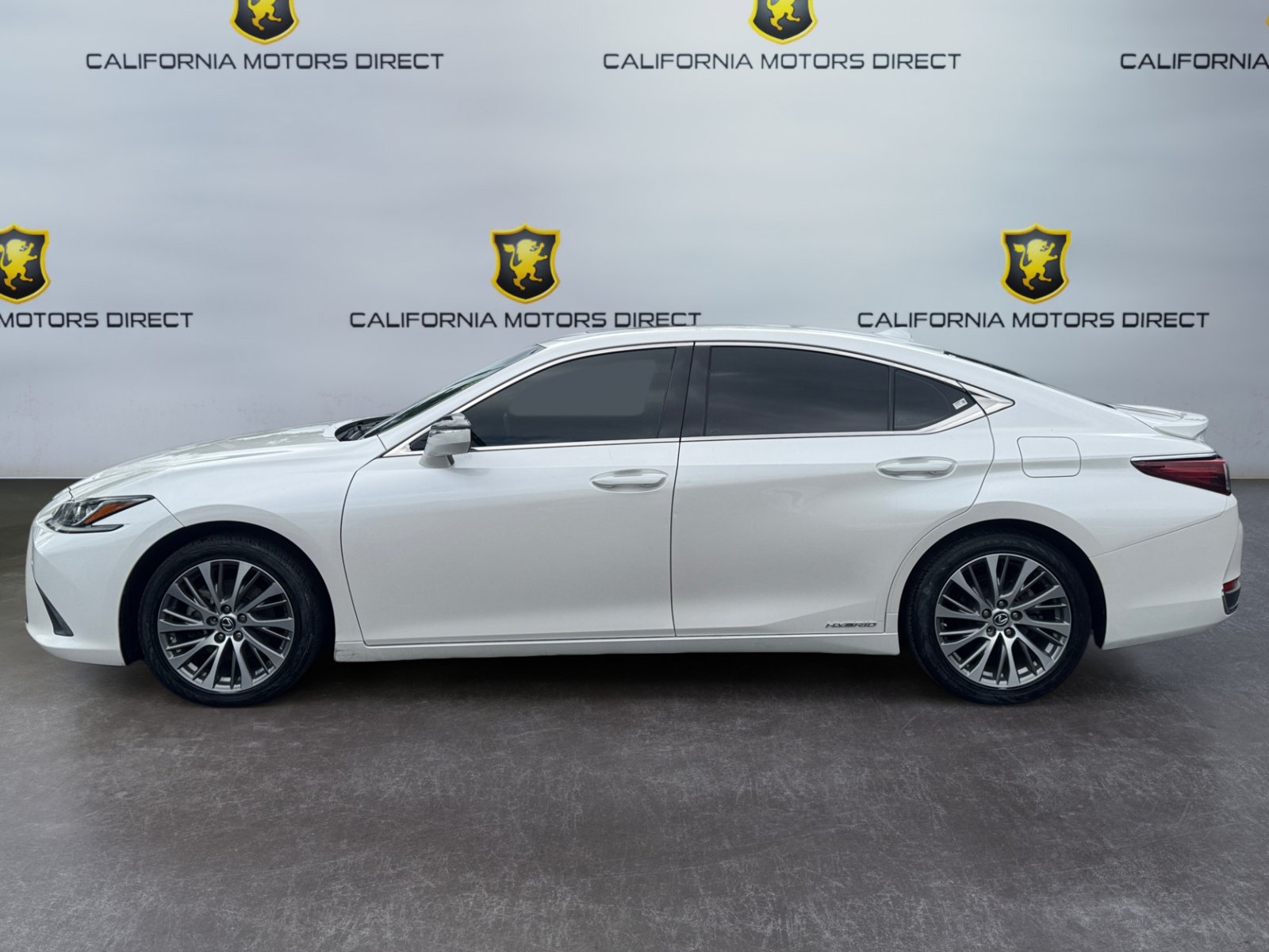 Used 2021 Lexus ES 300h w/ Premium Package FWD image 2