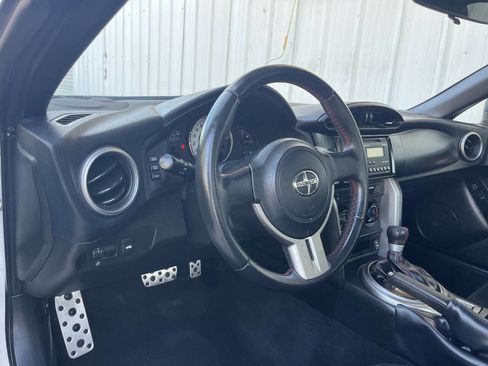 Used 2013 Scion FR-S 10 Series image 13