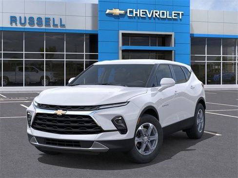 New 2025 Chevrolet Blazer LT image 6