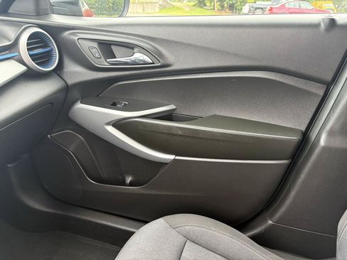 Used 2026 Chevrolet Trax LS FWD image 20