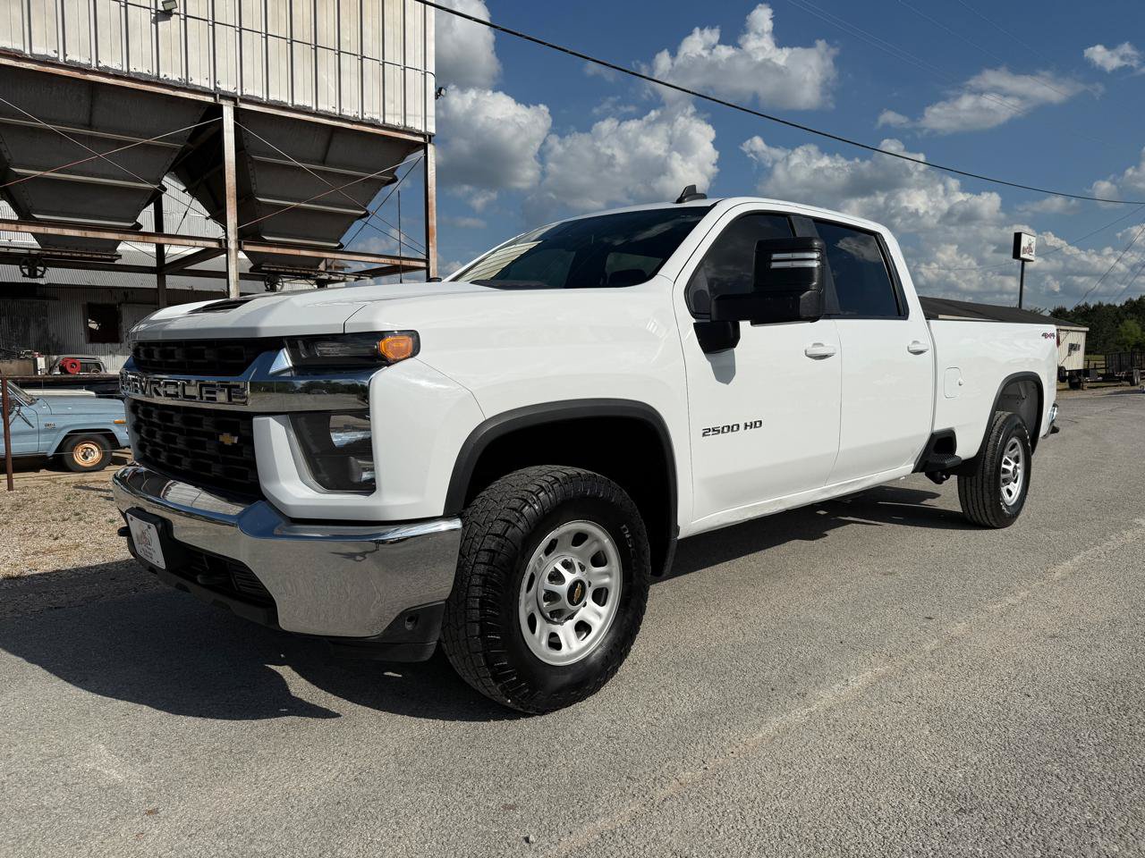 Used 2023 Chevrolet Silverado 2500 LT w/ Snow Plow Prep/Camper Package AWD/4WD image 1
