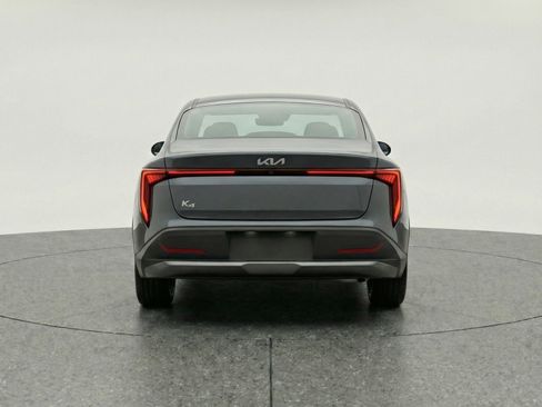 Used 2025 Kia K4 LXS image 7