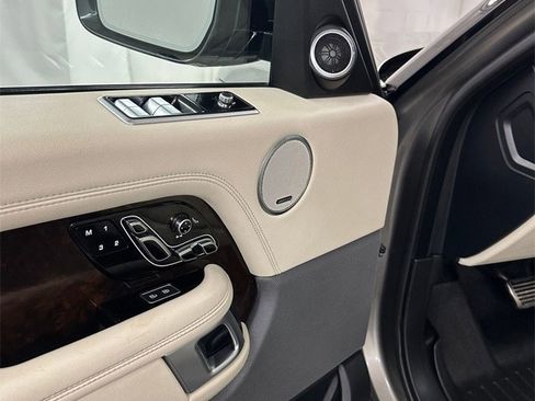 Used 2021 Land Rover Range Rover Westminster Edition image 9