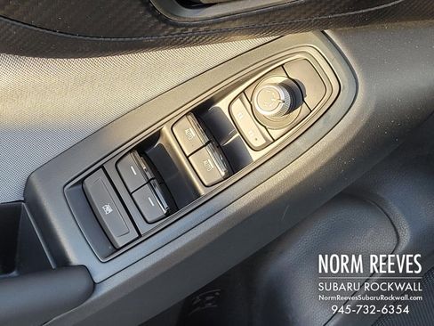 Used 2023 Subaru Crosstrek 2.0i Premium image 24