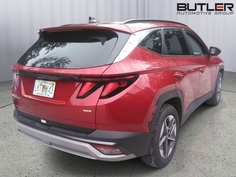 Used 2025 Hyundai Tucson SEL AWD/4WD image 2