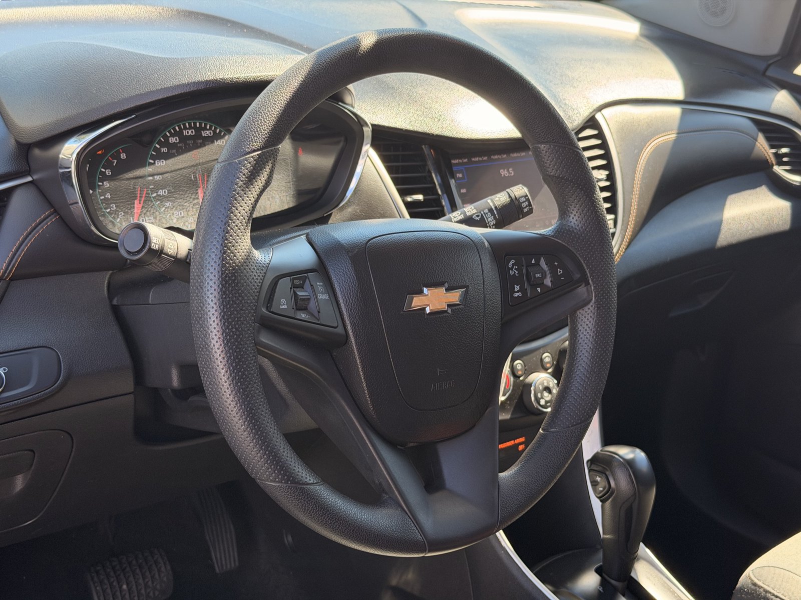 Used 2022 Chevrolet Trax LS w/ Tint and Cruise Package AWD/4WD image 17
