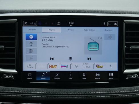 New 2026 Chrysler Pacifica Select image 21