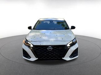 Used 2025 Nissan Altima 2.5 SR video 2