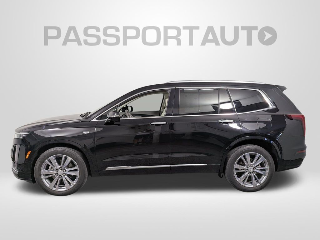 Used 2023 Cadillac XT6 Premium Luxury w/ Technology Package AWD/4WD image 2