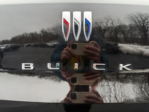 Used 2025 Buick Encore GX Preferred image 17