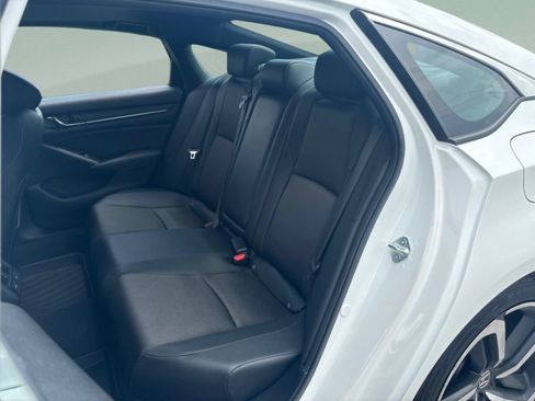 Used 2021 Honda Accord Sport image 18
