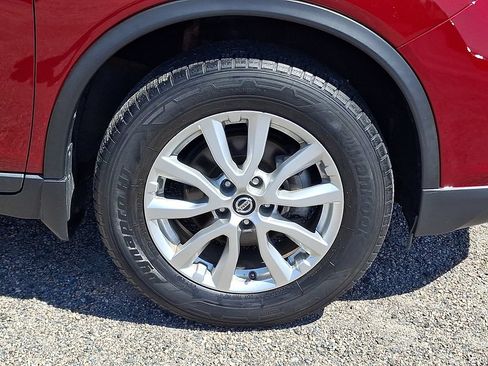 Used 2020 Nissan Rogue SV AWD/4WD image 11