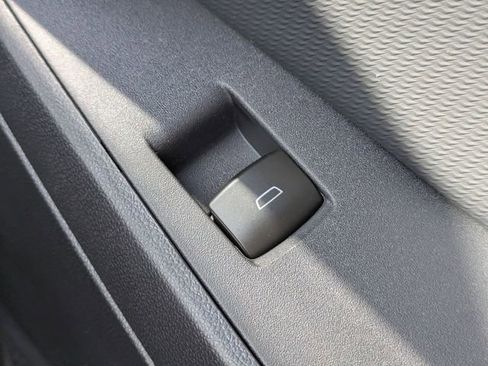 New 2026 Chevrolet Equinox LT FWD image 30