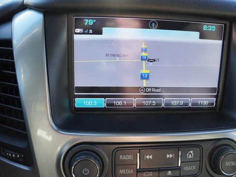 Used 2019 Chevrolet Suburban Premier image 8