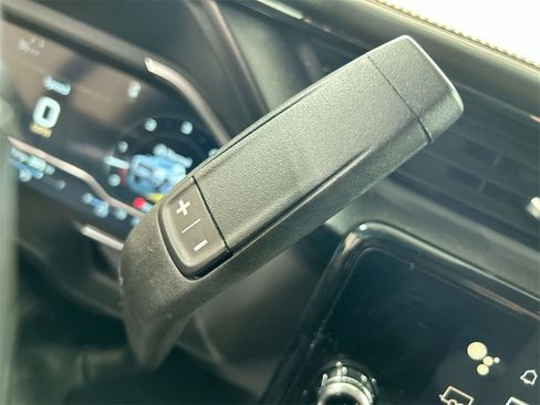 Used 2024 GMC Sierra 2500 AT4 w/ Snow Plow Prep/Camper Package image 17